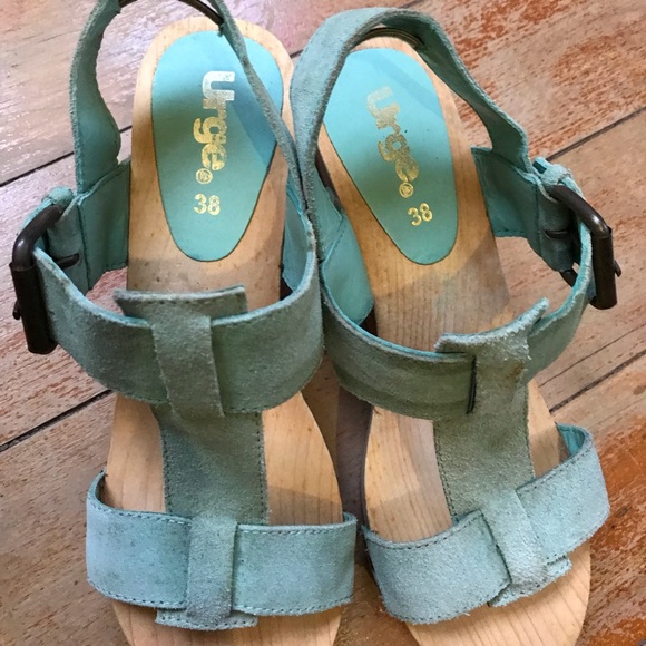 Green Suede Wooden Platform Wedges - Picture 4 of 13